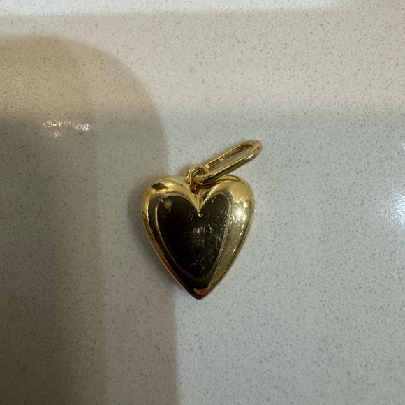 Mejuri puffy heart charm gold vermeil - Picture 4 of 5